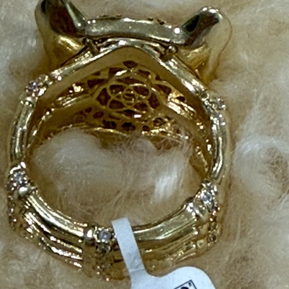 Kendra Scott Maura Jag Gold Ring - Picture 9 of 10
